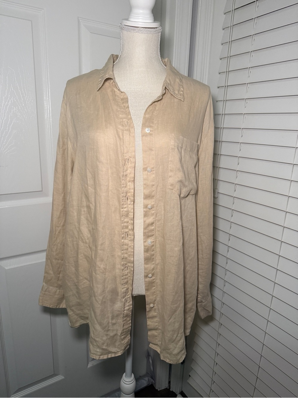 GAP 100% Linen Boyfriend Shirt Button Up Large